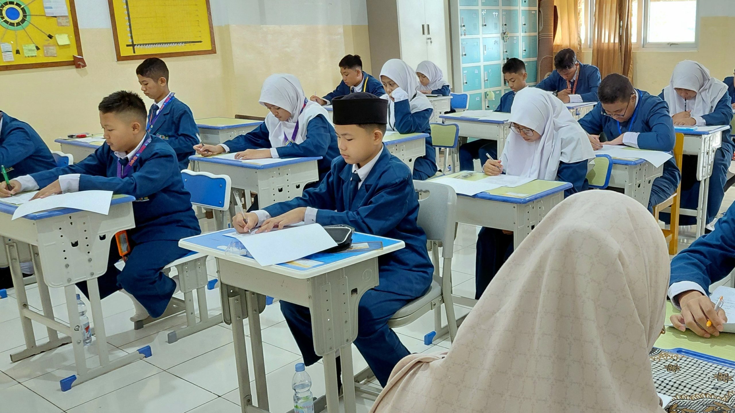 SMPIT Auladi Semabor