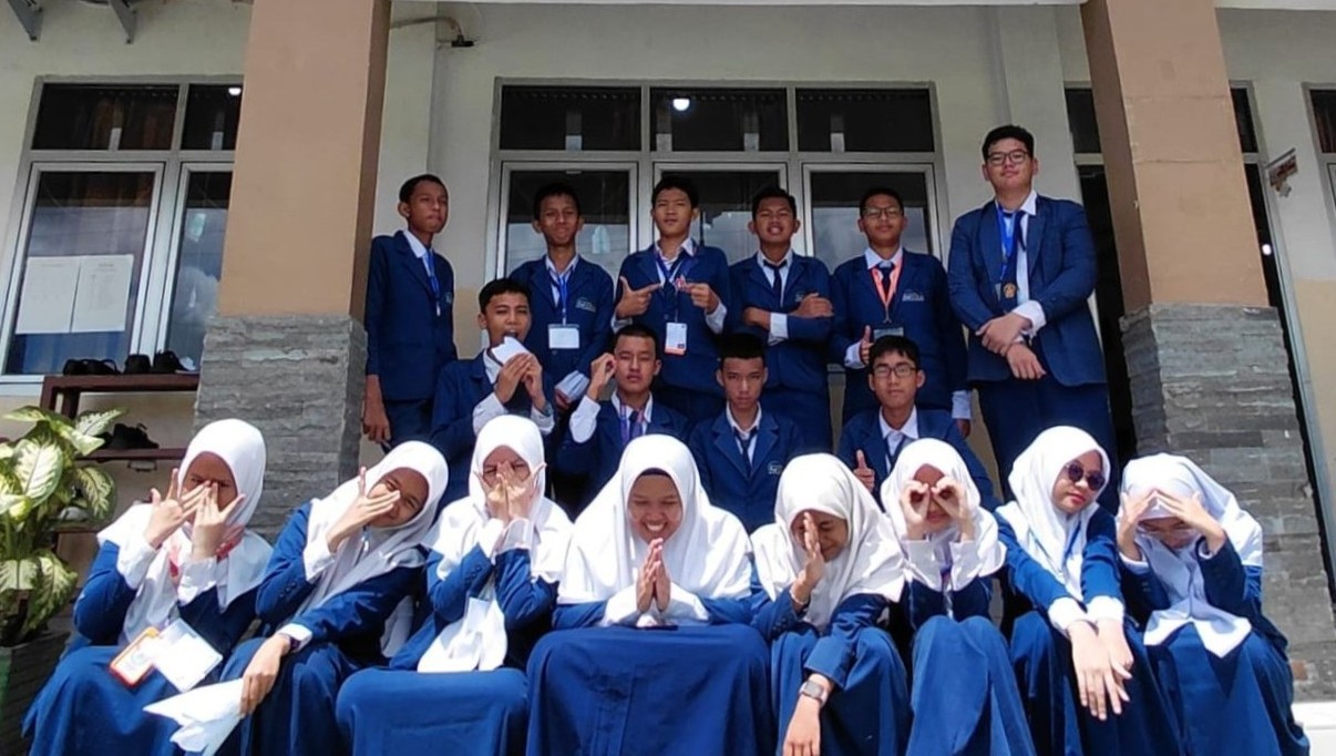 SMPIT Auladi Semabor