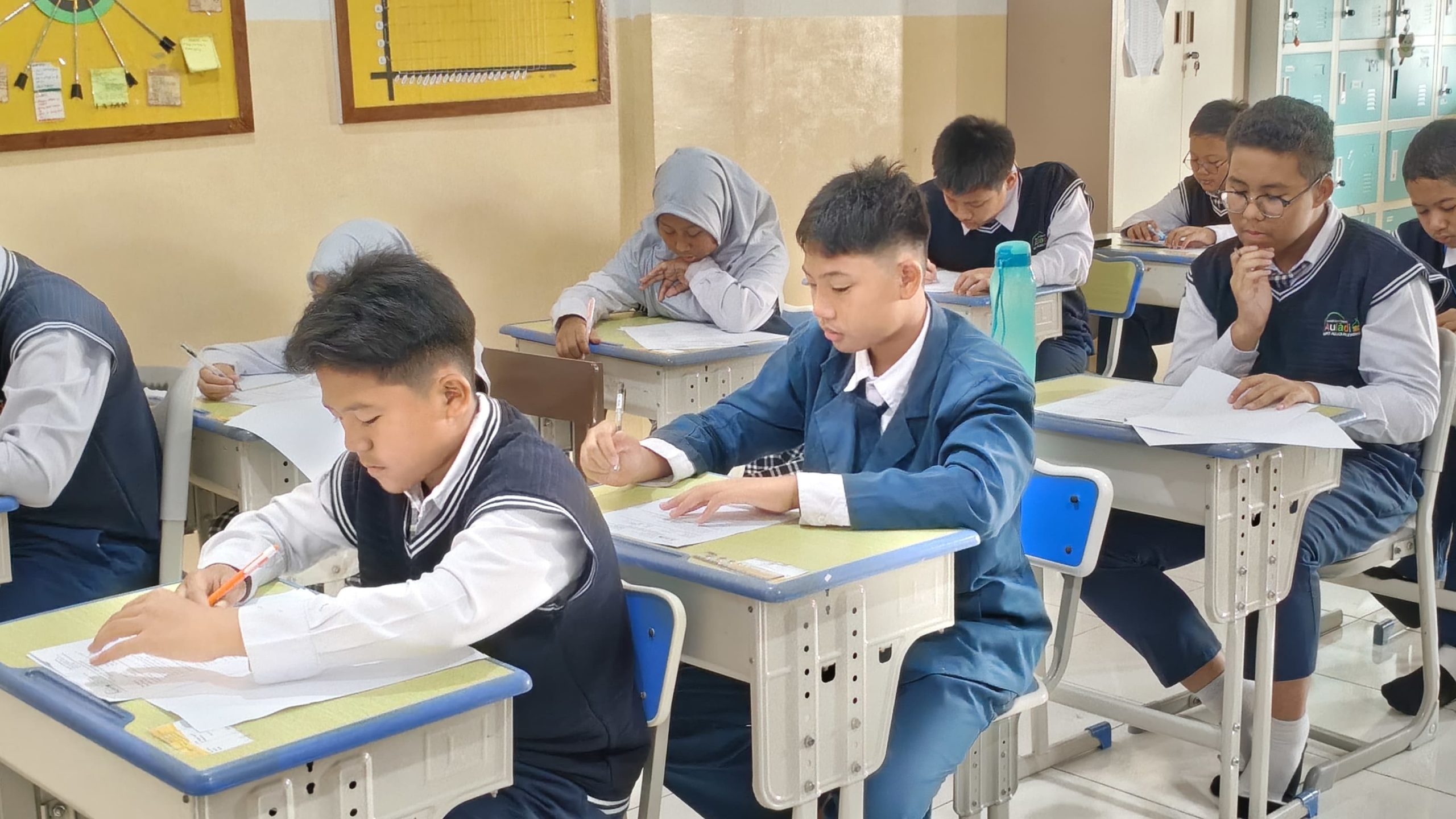SMPIT Auladi Semabor